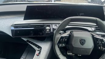 Peugeot 3008 SUV 1.2 HYBRID GT SUV 5dr Petrol Hybrid e-DSC6 Euro 6 (s/s) (136 ps)