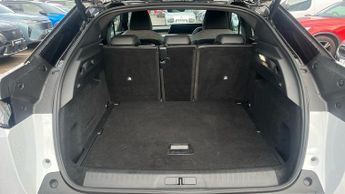 Peugeot 3008 SUV 1.2 HYBRID GT SUV 5dr Petrol Hybrid e-DSC6 Euro 6 (s/s) (136 ps)