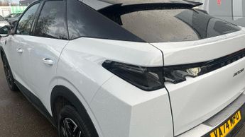 Peugeot 3008 SUV 1.2 HYBRID GT SUV 5dr Petrol Hybrid e-DSC6 Euro 6 (s/s) (136 ps)