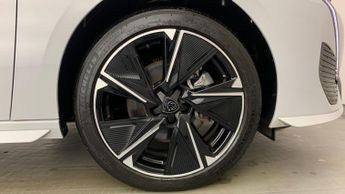 Peugeot 308 54kWh GT Hatchback 5dr Electric Auto (156 ps)
