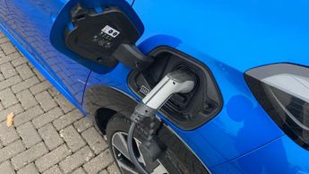 Peugeot 208 50kWh GT Hatchback 5dr Electric Auto (7kW Charger) (136 ps)