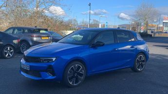 Vauxhall Astra Electric 54kWh Ultimate Hatchback 5dr Electric Auto (156 ps)