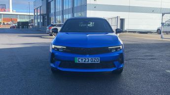 Vauxhall Astra Electric 54kWh Ultimate Hatchback 5dr Electric Auto (156 ps)