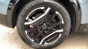 Peugeot 3008 73kWh GT SUV 5dr Electric Auto (210 ps)