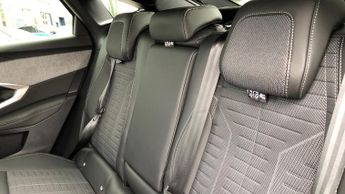 Peugeot 3008 73kWh GT SUV 5dr Electric Auto (210 ps)