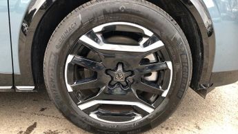 Peugeot 3008 73kWh GT SUV 5dr Electric Auto (210 ps)