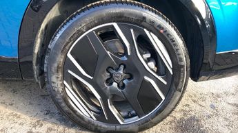 Peugeot 5008 73kWh GT SUV 5dr Electric Auto (210 ps)