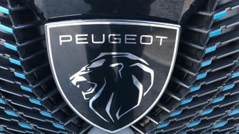 Peugeot 5008 73kWh GT SUV 5dr Electric Auto (210 ps)