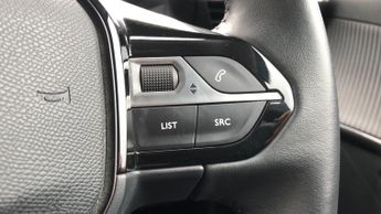 Peugeot 208 50kWh Allure Premium Hatchback 5dr Electric Auto (136 ps)