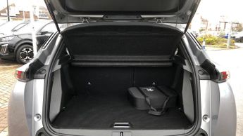 Peugeot 2008 50kWh Allure Premium SUV 5dr Electric Auto (136 ps)