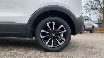 Vauxhall Crossland 1.2 Turbo Design SUV 5dr Petrol Auto Euro 6 (s/s) (130 ps)