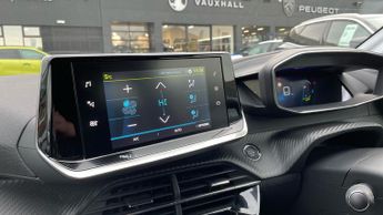 Peugeot 208 50kWh Allure Premium Hatchback 5dr Electric Auto (136 ps)