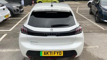 Peugeot 208 50kWh Allure Premium Hatchback 5dr Electric Auto (136 ps)