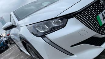 Peugeot 208 50kWh Allure Premium Hatchback 5dr Electric Auto (136 ps)