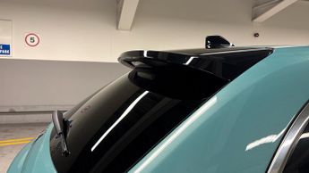 Fiat 600E 54kWh La Prima SUV 5dr Electric Auto (156 ps)