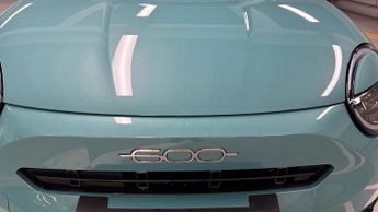 Fiat 600E 54kWh La Prima SUV 5dr Electric Auto (156 ps)