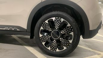 Fiat 600E 54kWh La Prima SUV 5dr Electric Auto (156 ps)