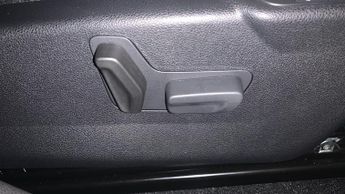 Fiat 600E 54kWh La Prima SUV 5dr Electric Auto (156 ps)