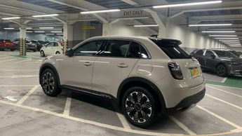 Fiat 600E 54kWh La Prima SUV 5dr Electric Auto (156 ps)