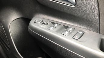 Vauxhall Corsa 1.2 Hybrid Ultimate Hatchback 5dr Petrol Hybrid e-DCT Euro 6 (s/