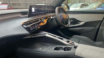 Peugeot 3008 73kWh GT SUV 5dr Electric Auto (210 ps)