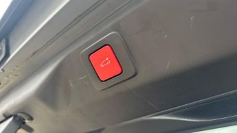 Peugeot 3008 73kWh GT SUV 5dr Electric Auto (210 ps)