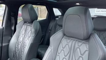 Peugeot 3008 SUV 1.6 13.2kWh GT SUV 5dr Petrol Plug-in Hybrid e-EAT 4WD Euro 6 (s