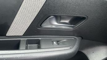 Citroen C4 1.5 BlueHDi Shine Plus Hatchback 5dr Diesel EAT8 Euro 6 (s/s) (1