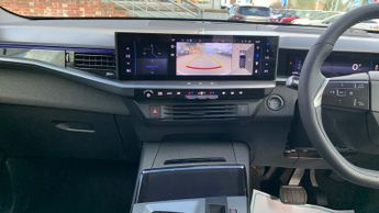 Vauxhall Grandland 1.2 Ultimate SUV 5dr Petrol Hybrid e-DCT Euro 6 (s/s) (136 ps)