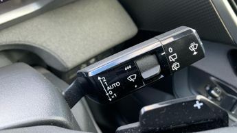 Vauxhall Grandland 1.2 Ultimate SUV 5dr Petrol Hybrid e-DCT Euro 6 (s/s) (136 ps)