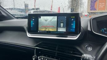 Peugeot 208 50kWh GT Premium Hatchback 5dr Electric Auto (136 ps)