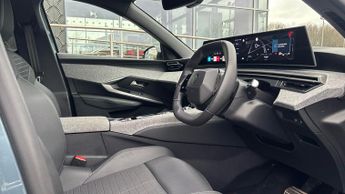 Peugeot 3008 SUV 1.2 HYBRID Allure SUV 5dr Petrol Hybrid e-DSC6 Euro 6 (s/s) (136