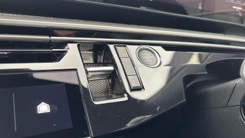 Peugeot 3008 SUV 1.2 HYBRID Allure SUV 5dr Petrol Hybrid e-DSC6 Euro 6 (s/s) (136