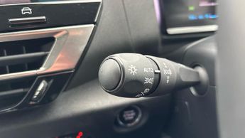 Citroen C4 X 50kWh e-series Fastback 4dr Electric Auto (7.4kW Charger) (136 p