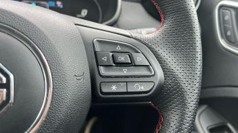 Mg Mg Zs 72.6kWh Trophy Connect Long Range SUV 5dr Electric Auto (156 ps)