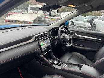 Mg Mg Zs 72.6kWh Trophy Connect Long Range SUV 5dr Electric Auto (156 ps)