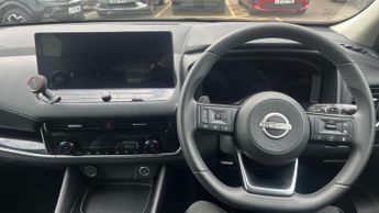 Nissan Qashqai 1.3 DIG-T MHEV N-Connecta SUV 5dr Petrol Hybrid XTRON Euro 6 (s/