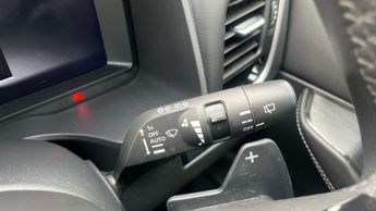 Nissan Qashqai 1.3 DIG-T MHEV N-Connecta SUV 5dr Petrol Hybrid XTRON Euro 6 (s/