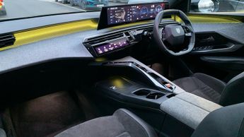 Peugeot 5008 1.2 HYBRID GT SUV 5dr Petrol Hybrid e-DSC6 Euro 6 (s/s) (136 ps)