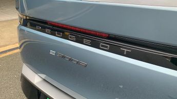 Peugeot 3008 73kWh GT SUV 5dr Electric Auto (210 ps)