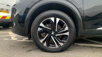 Peugeot 2008 50kWh Allure Premium SUV 5dr Electric Auto (136 ps)