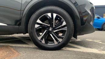 Peugeot 2008 50kWh Allure Premium SUV 5dr Electric Auto (136 ps)
