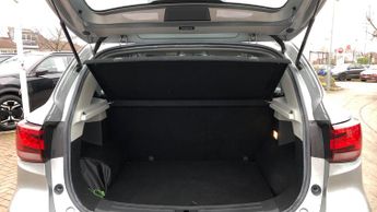 Mg Mg Zs 51.1kWh Trophy SUV 5dr Electric Auto (176 ps)