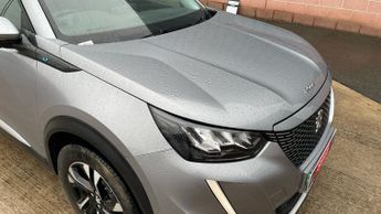 Peugeot 2008 50kWh Allure Premium SUV 5dr Electric Auto (136 ps)