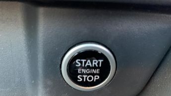 Nissan Qashqai 1.3 DIG-T MHEV N-Connecta XTRON Euro 6 (s/s) 5dr