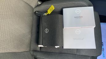 Nissan Qashqai 1.3 DIG-T MHEV N-Connecta XTRON Euro 6 (s/s) 5dr