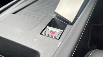 Peugeot 308 54kWh GT Hatchback 5dr Electric Auto (156 ps)