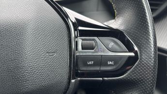 Peugeot 2008 50kWh GT Premium SUV 5dr Electric Auto (136 ps)