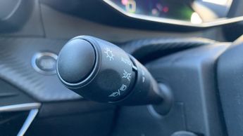Peugeot 208 50kWh Allure Premium + Hatchback 5dr Electric Auto (7.4kW Charge