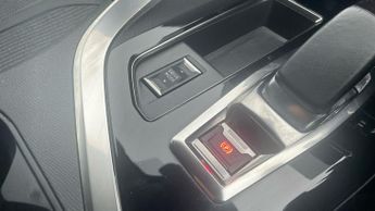 Peugeot 3008 SUV 1.6 13.2kWh Allure Premium SUV 5dr Petrol Plug-in Hybrid e-EAT E